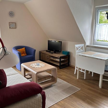 Wohnung 2 Mit Balkon- Haus Annegrete 埃森斯 外观 照片