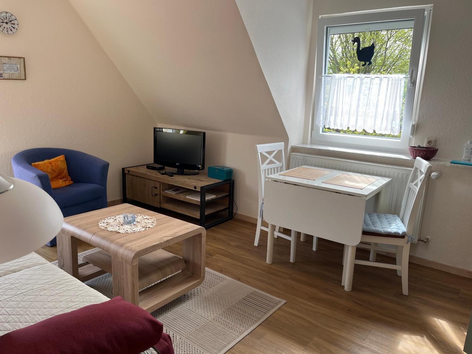 Wohnung 2 Mit Balkon- Haus Annegrete 埃森斯 外观 照片