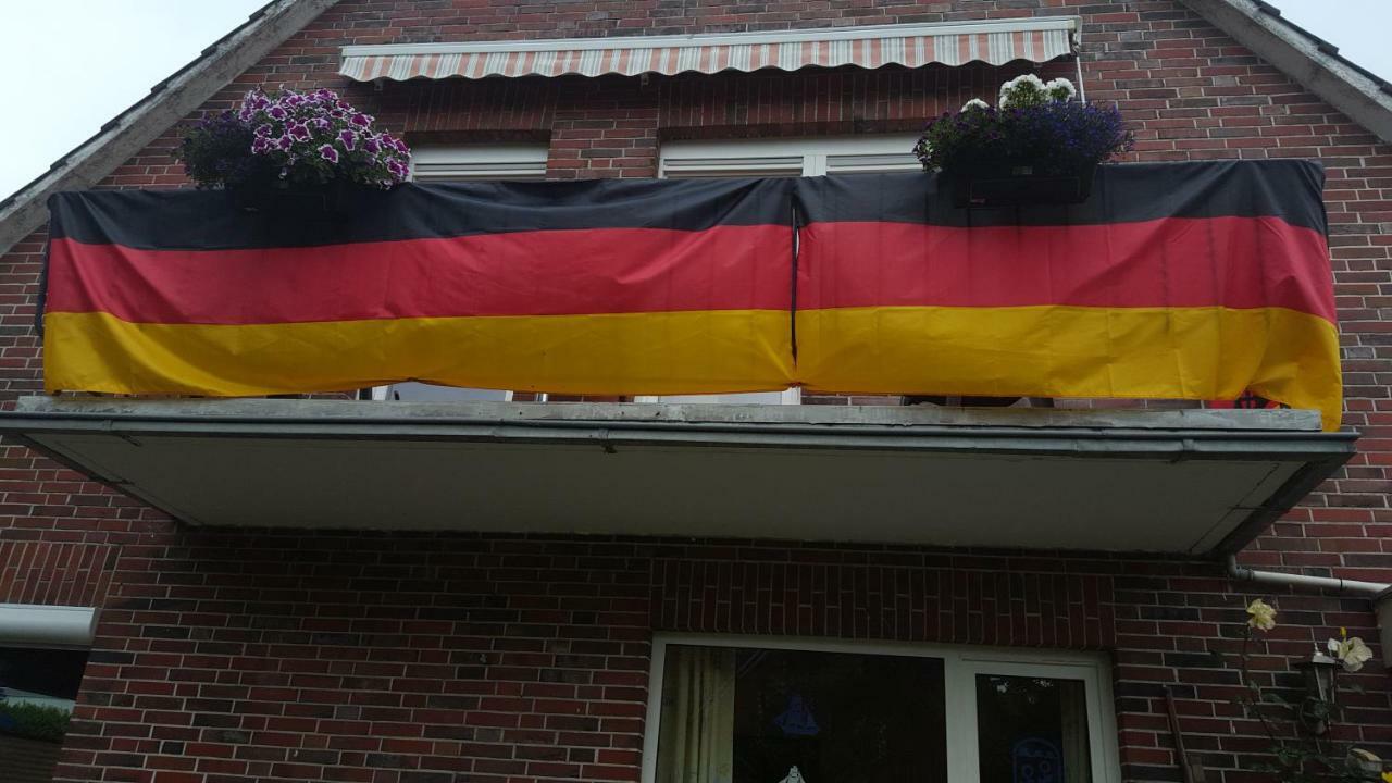Wohnung 2 Mit Balkon- Haus Annegrete 埃森斯 外观 照片